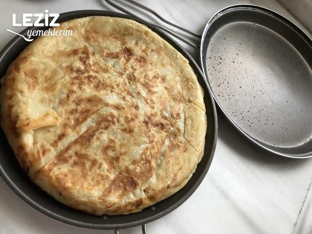 Kolay Kıymalı Tava Böreği