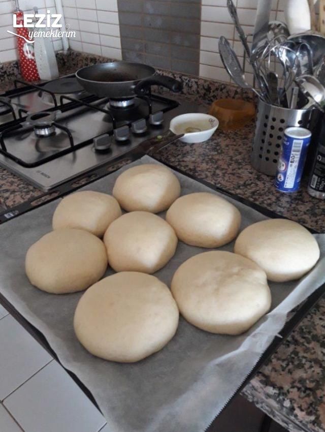 Ev Yapımı Hamburger Ekmeği Yapılışı