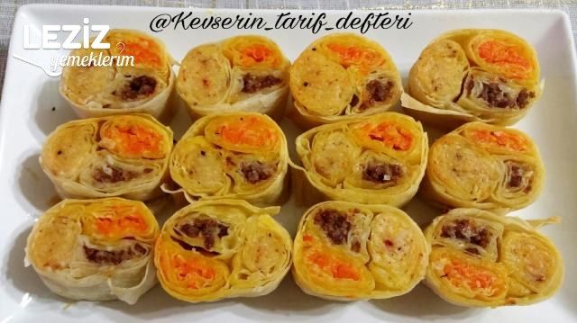 2 Adet Yufka İle Üç Renkli Börek