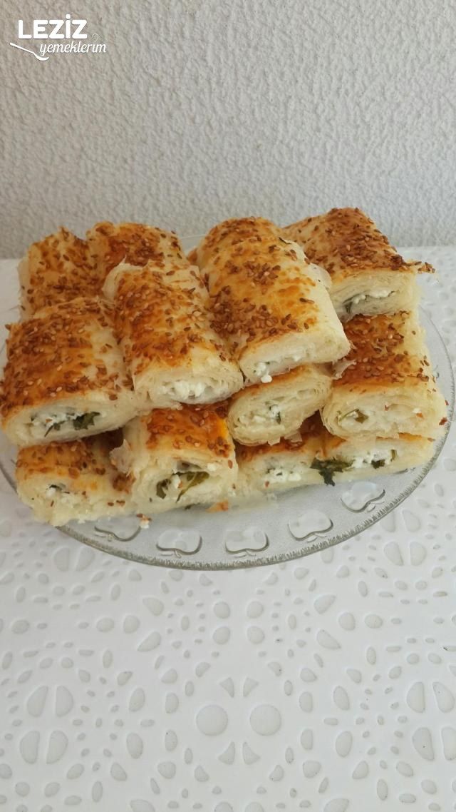 Baklavalık Yufkadan Peynirli Çıtır Börek