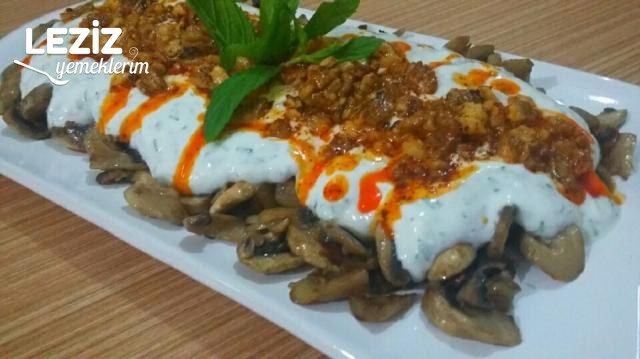 Yoğurtlu Cevizli Mantar Salatası