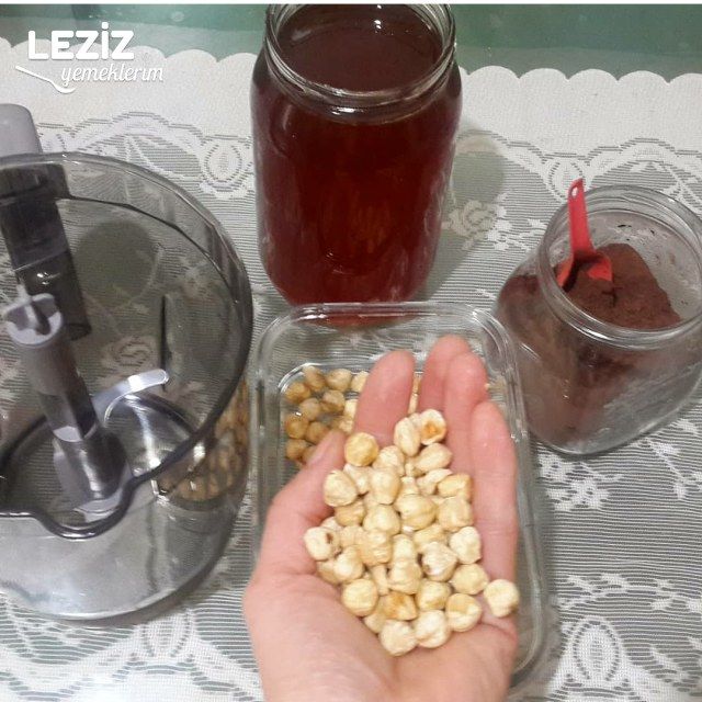 Çocuklara Ev Yapımı Nutella