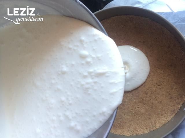 Çilekli Cheesecake Nasıl Yapılmalı?