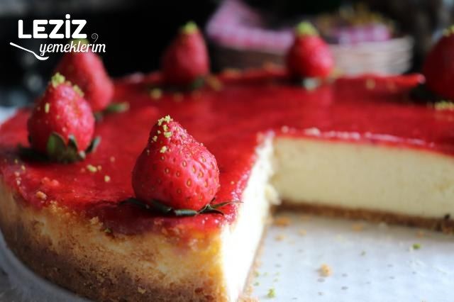 Çilekli Cheesecake Nasıl Yapılmalı?