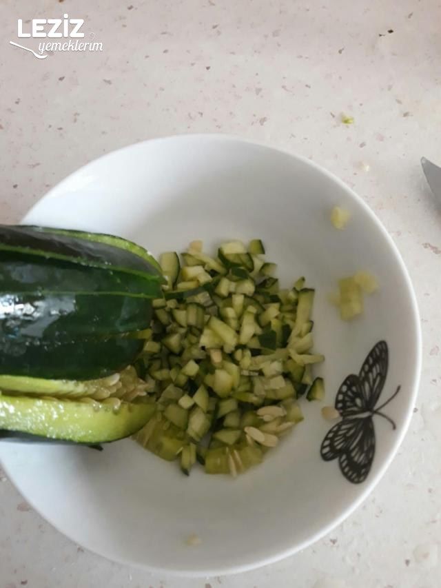 Cacık (Sarımsaklı)