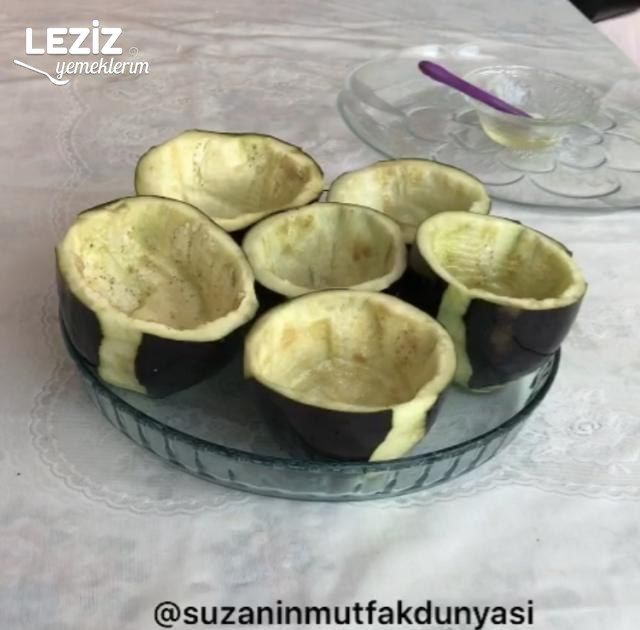 Fırında Bostan (Tombul) Patlıcanlı Karnıyarık
