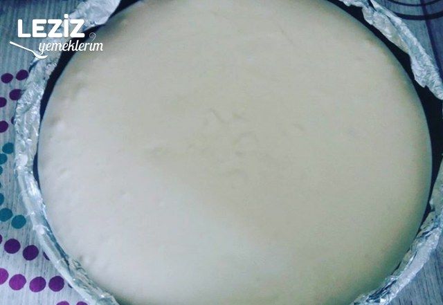 Çilek Soslu Cheesecake Tarifi