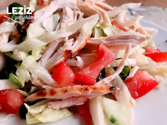 Tok Tutan Tavuklu Salata Tarifi