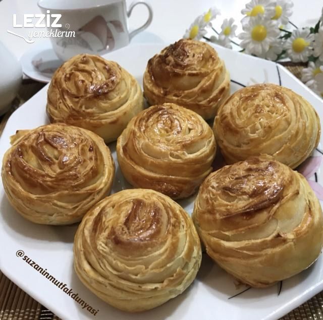 Kat Kat Rulo Börek