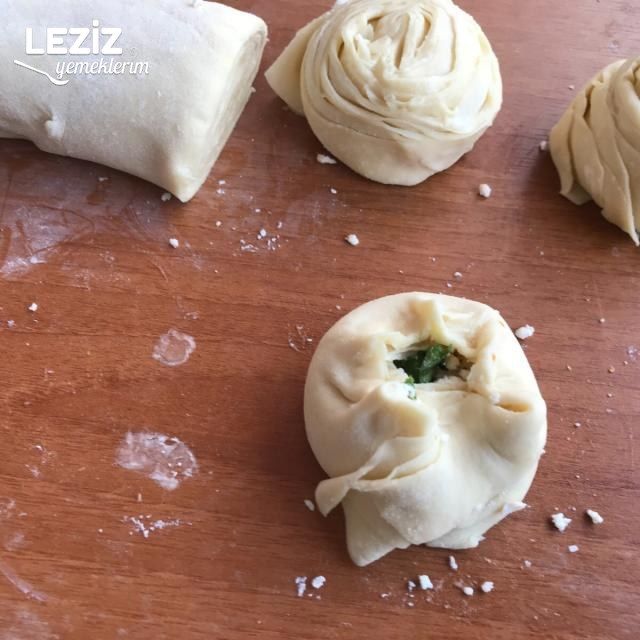 Kat Kat Rulo Börek