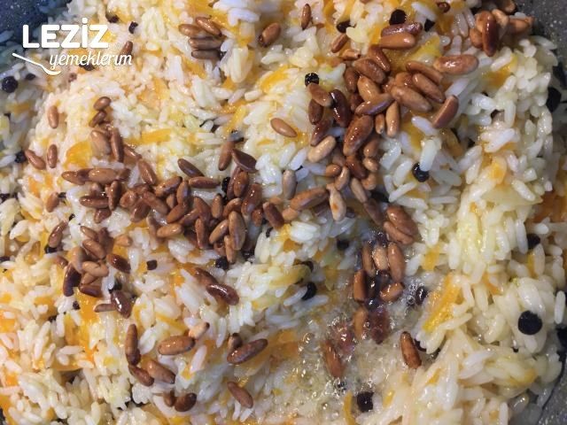 Havuçlu Kuşüzümlü Pilav