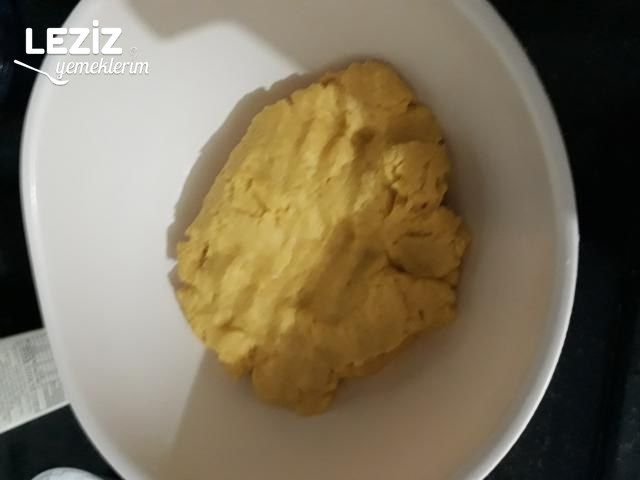 Kıyır Kıyır Mısır Unlu Poğaça Tarifi