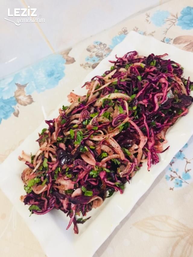 Kebapçı Salatası Lezzetinde Mor Lahana Salatası