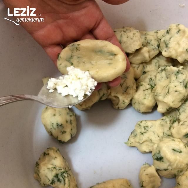 Peynirli Dereotlu Poğaça Tarifi