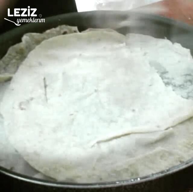 İçli Börek (Çullu Börek)