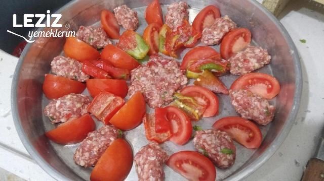 Tepside Domatesli Parmak Kebabı