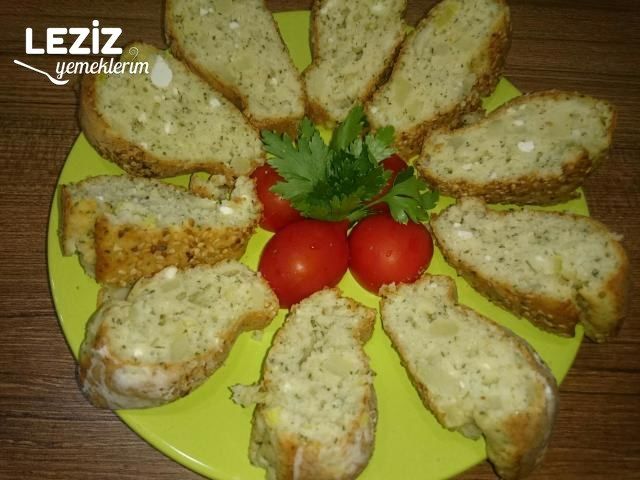Patatesli Peynirli Kek