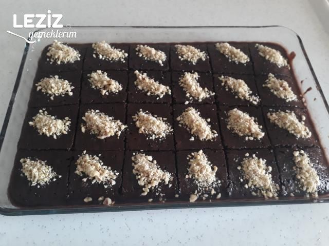 Islak Browni Kek