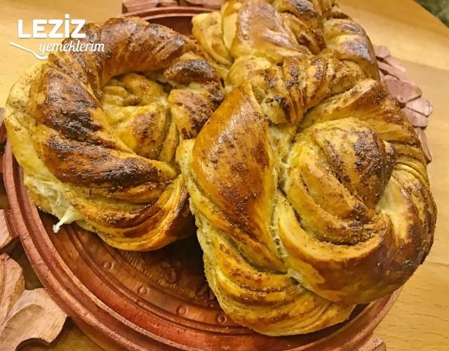 Tel Tel Ayrılan Haşhaşlı Çörek