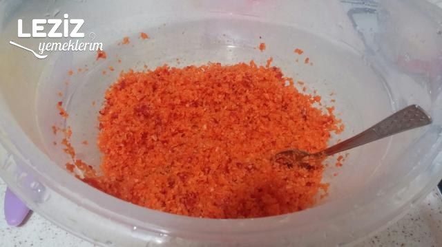 Kışlık Pişirmeden (Çiğden) Acılı Ezme Tarifi