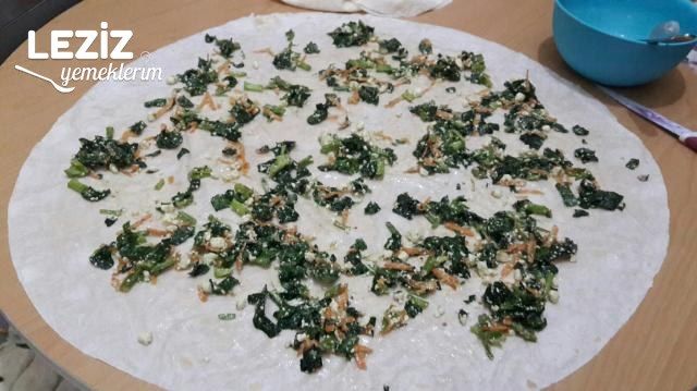 Unlu Sirkeli Ispanaklı Çıtır Börek