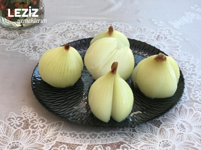 Zeytinyağlı Soğan Dolması