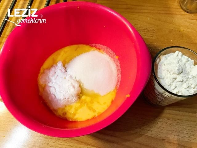 Kek Kalıbında Narlı Kurabiye Tart (Muhteşem)