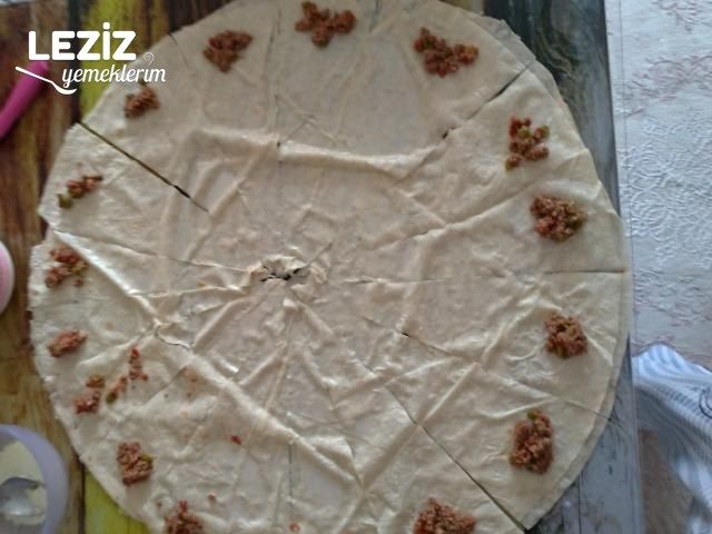 Kıymalı Buzluk Böreği