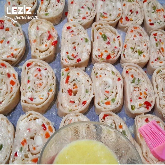 Sebzeli Rulo Börek