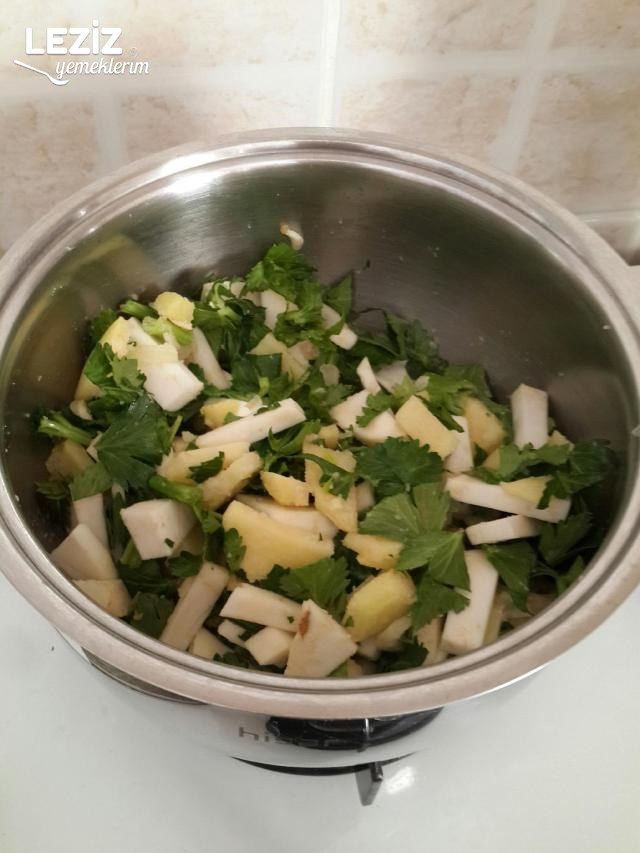 Kereviz Çorbası