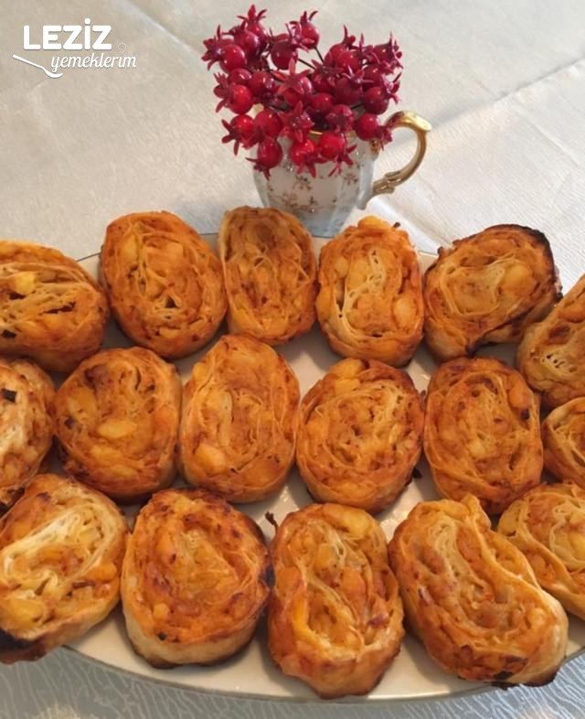 Hazır Yufkadan Patatesli Rulo Börek