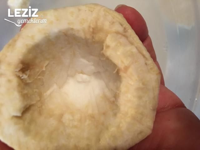 Bezelyeli Zeytinyağlı Çanak Kereviz Yemeği Tarifi