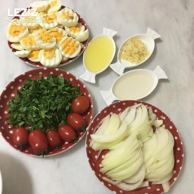 Antalya Usulü Tahinli Piyaz