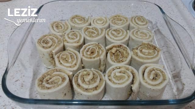 Tahinli Cevizli Milföy Çörekleri