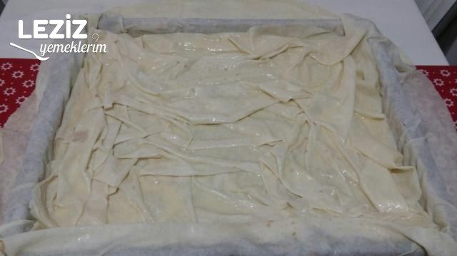 Nefis Lahmacun Böreği Tarifi