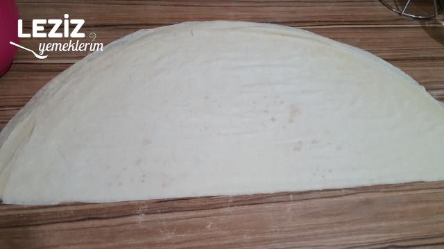 Taze Soğanlı Peynirli Maydanozlu Börek