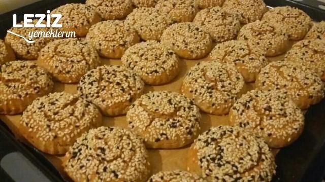 Bayram Kömbesi (İster Mayalı, İster Kabartma Tozlu)