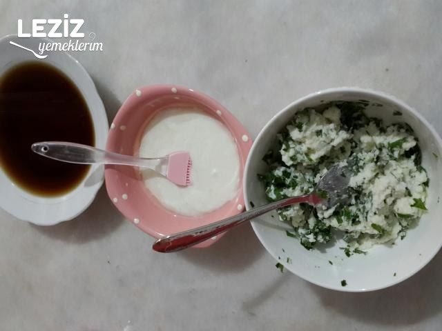 Fırında Peynirli Silindir Börek