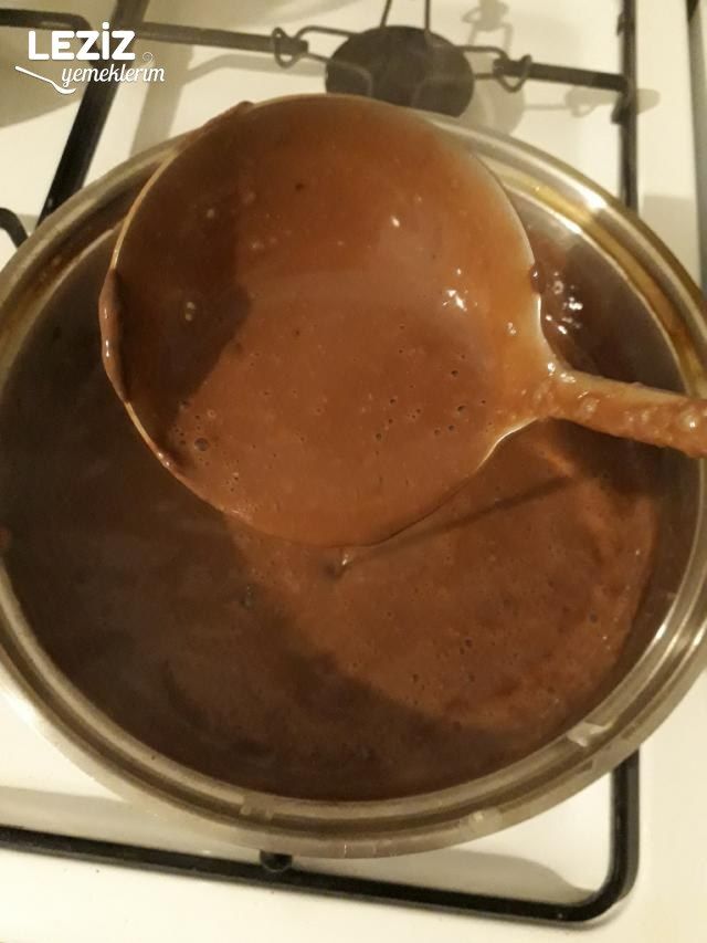 Kelepçeli Kalıpta Bisküvili Pasta