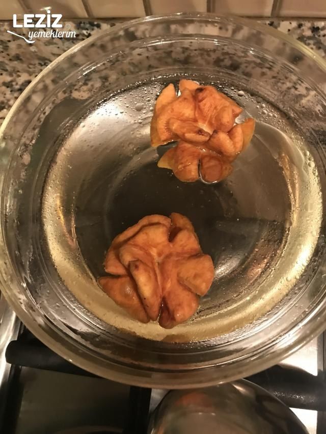 Nilüfer Tatlısı