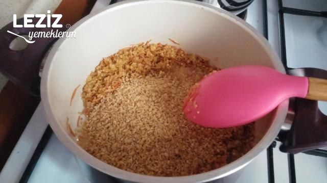 Nefis Tel Şehriyeli Bulgur Pilavı Tarifi