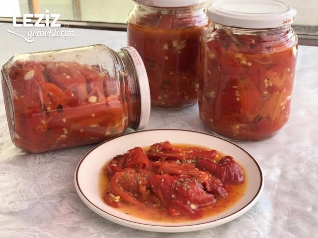 Kışlık Közlenmiş Biber Konservesi