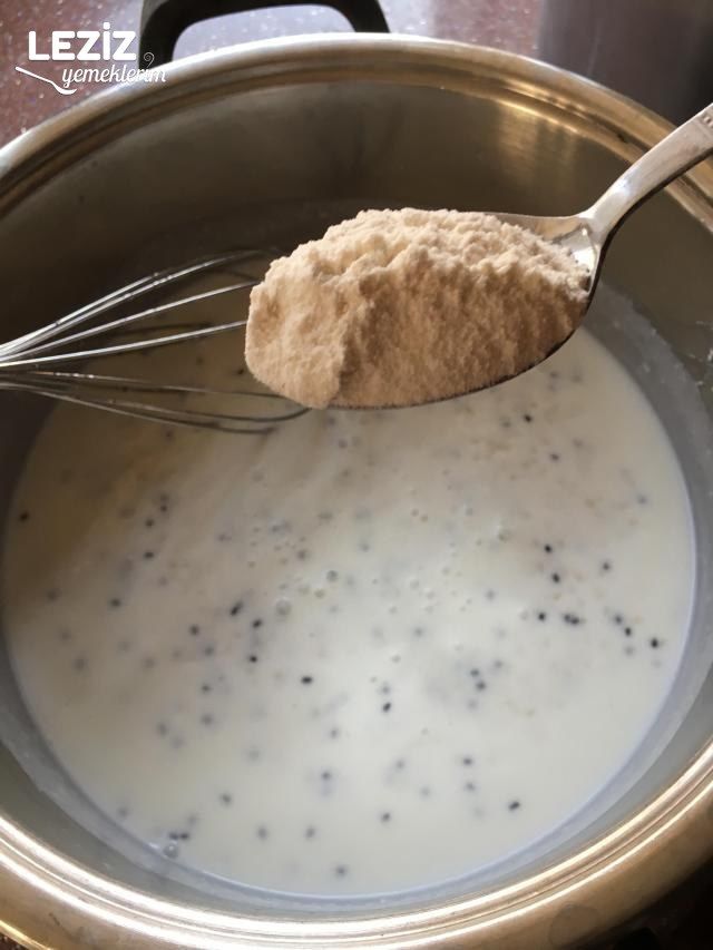 Çörekotlu Kekikli Yayla Çorbası
