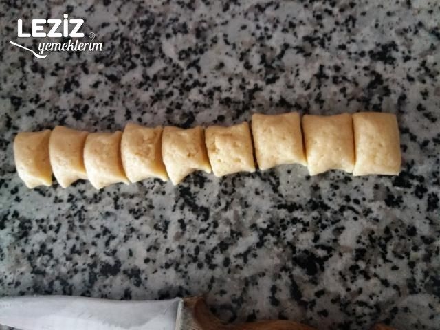 İrmikli Kesme Tatlı Tarifi
