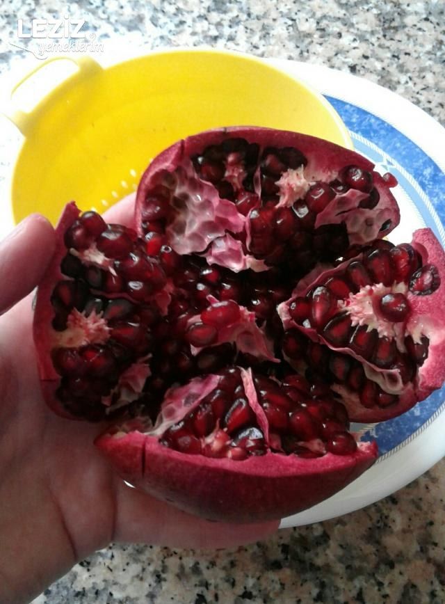 Nar En Kolay Nasıl Ayıklanır