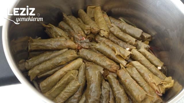 Etli Yaprak Sarma Tarifi