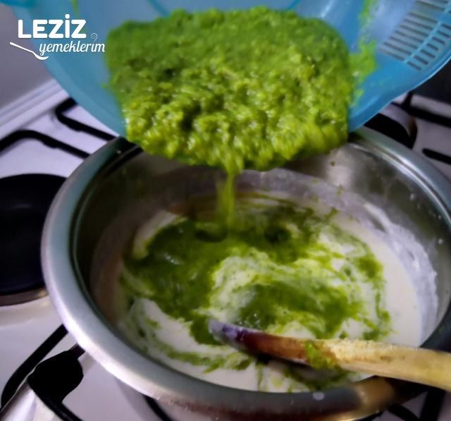Sağlıklı Nefis Brokoli Çorbası