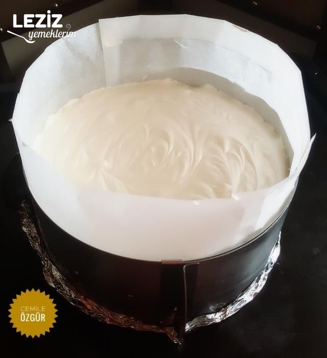 Meyveli Yaş Pasta Tarifi, Nasıl Yapılır