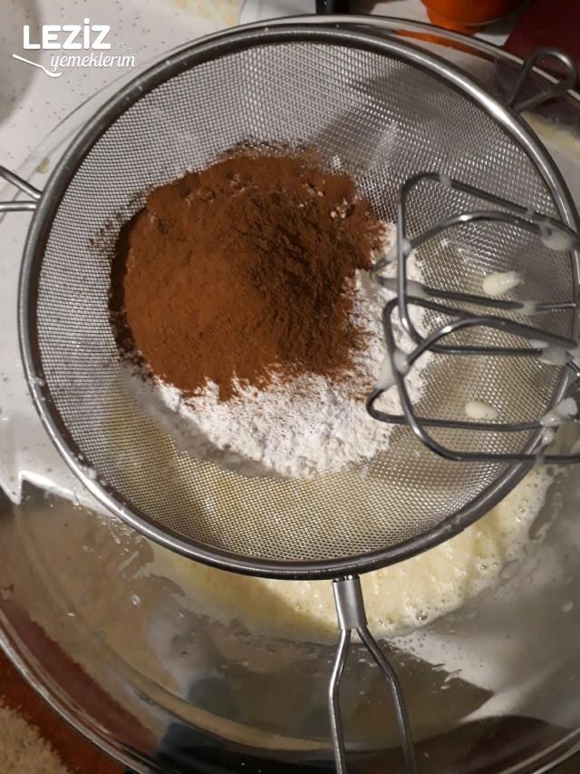 Havuçlu Tarçınlı Cevizli Kek Tarifi