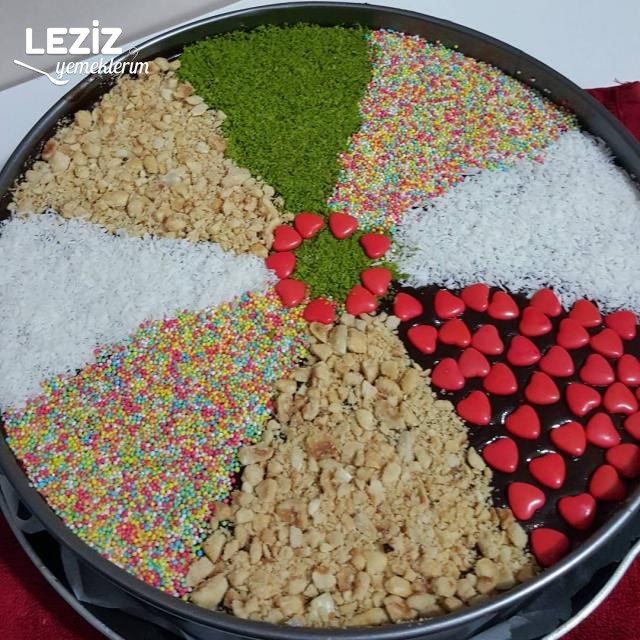 Çikolatalı Pasta Nasıl Yapılır